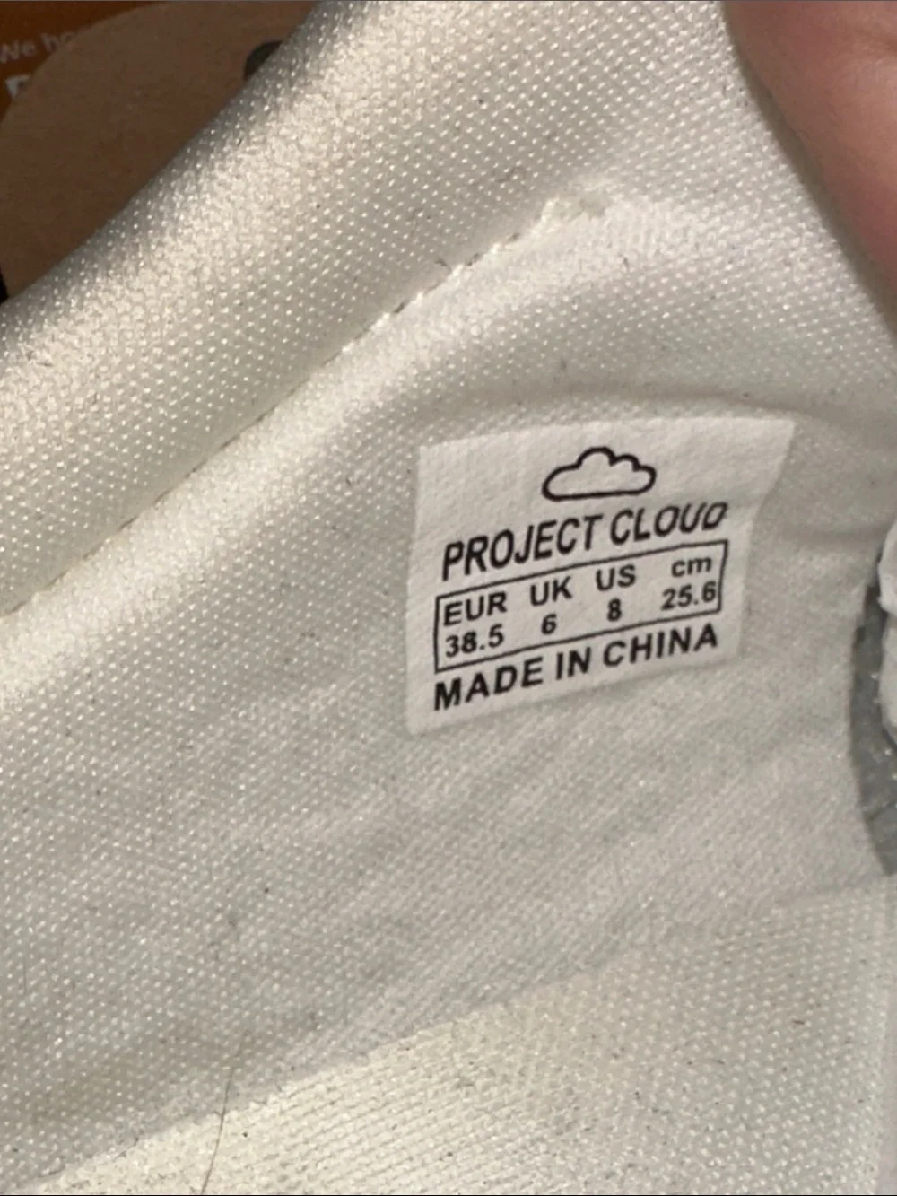 Project Cloud New cream and Black Low-Top retro style Sneakers